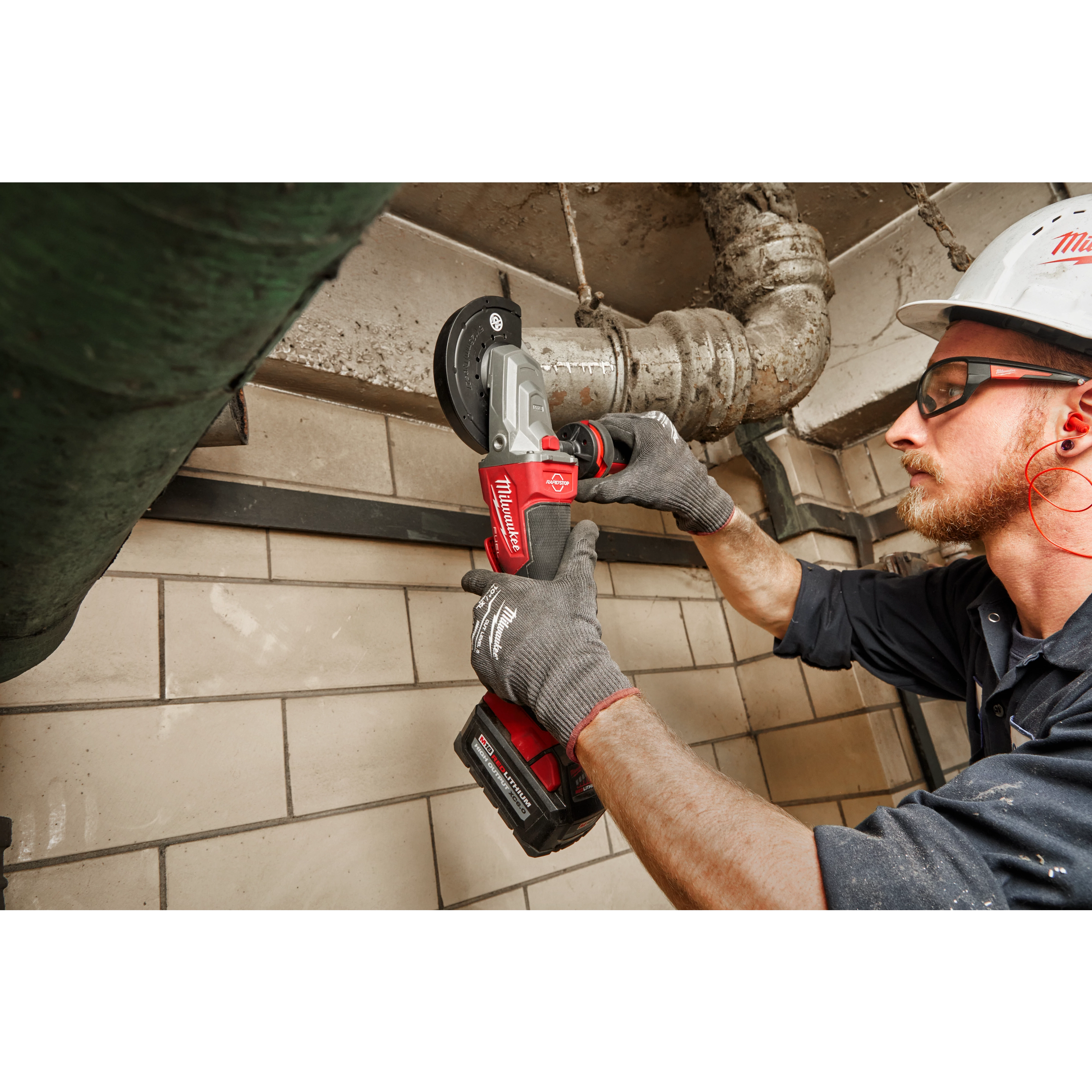 M18 FUEL™ 4-1/2” / 5” Flathead Braking Grinder, Paddle Switch No-Lock