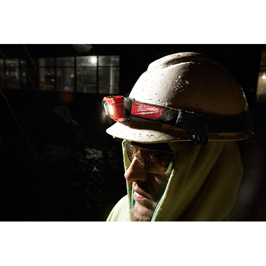 2104 - MILWAUKEE® Spot/Flood Headlamp